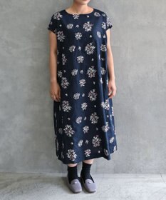 muuc 〈コットン×リネン〉〈高品質なドライタッチ生地〉野小花刺繍ゆったりワンピース