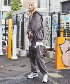 WEGO ピグメントハーフZIPロゴプルパーカー