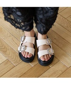 MODE ET JACOMO <carino>厚底ビジューバックルサンダル