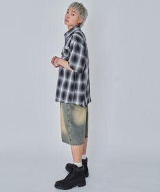 WEGO 【ユニセックス着用ITEM/MLサイズ展開】イラストオンブレチェックシャツ（SS）