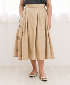 muuc 〈コットン×リネン〉〈高品質なドライタッチ生地〉〈遠州織物の工場で織られた上質な生地〉野小花刺繍 ウエスト後ろゴムあり 裏地あり ギャザースカート