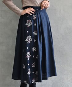 muuc 〈コットン×リネン〉〈高品質なドライタッチ生地〉〈遠州織物の工場で織られた上質な生地〉野小花刺繍 ウエスト後ろゴムあり 裏地あり ギャザースカート