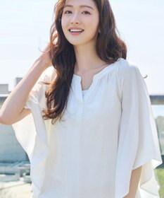 Tiaclasse リネンライクスラブ スキッパー襟ブラウス