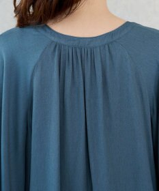 Tiaclasse リネンライクスラブ スキッパー襟ブラウス