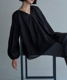 UNFILO シアーギャザーブラウス