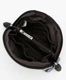 Y'SACCS 総柄プリントハーフムーンポーチ