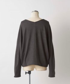 TOQUE 〈大草直子さんアドバイザー〉ロイヤルベビーアルパカ×タンギスコットン 裏毛 Vネックトップス