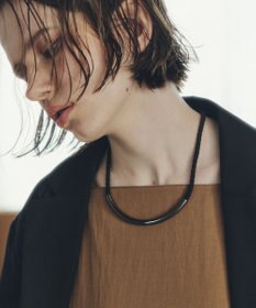 YECCA VECCA アーチラインコードネックレス