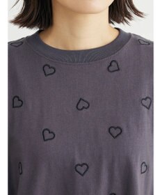 Green Parks ・Ｄｏｕｂｌｅ　Ｆｌａｇｓ　ハート刺繍ロンＴ