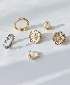 Phoebe フレグラントフラワーメタルピアス