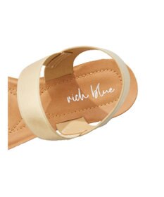 Green Parks ・ｒｉｃｈ　ｂｌｕｅ　ゴムストラップサンダル