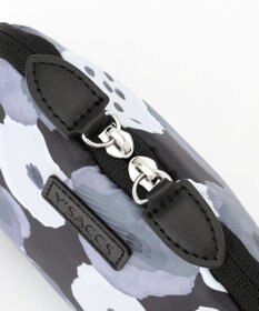 Y'SACCS 総柄プリントハーフムーンポーチ