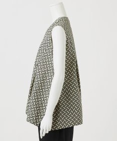 23区 S 【R(アール)】ジオメトリックプリント ハンカチヘム ブラウス