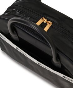 LeSportsac SQUARE TH CROSSBODY/アップタウンブラックシャイン/ブラック2