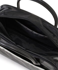 LeSportsac SQUARE TH CROSSBODY/アップタウンブラックシャイン/ブラック2