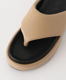 23区 【STORY7月号掲載】HEWN プラットフォームトング サンダル