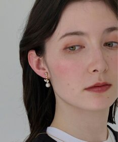 Phoebe ≪TV番組着用商品≫クラシカルドロップパールイヤリング　ゴールド