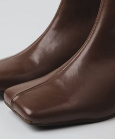 BONTRE 【PRECIEUX JOUET/プレシュウジュエ】ワイドスクエアショートブーツ