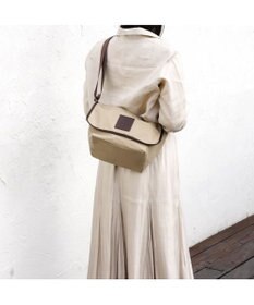 Regalo Felice 【超軽量 / ペットボトルも入る】かぶせ付きショルダー / REGALO