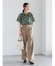 Te chichi 【LIBERTY FABRICS】フリルネックブラウス