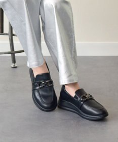 Bridget Birkin 【Round About】メタル飾りローファースニーカー