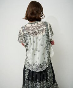 GRACE CONTINENTAL バンダナフレアスリーブブラウス