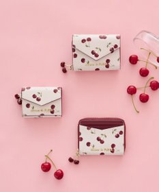 Maison de FLEUR リーフ付きチェリーカードケース