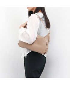 UNBILLION 【テレビ ドラマ着用アイテム】カシュカシュ cachecache / ダブルバックルベルトショルダー