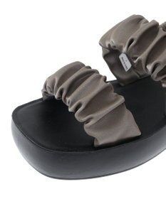 Green Parks ・ｒｉｃｈｂｌｕｅ　ギャザーアツゾコサンダル