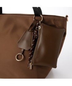 UNBILLION カシュカシュ cachecache / チャームセット付きナイロン2wayトートバッグ
