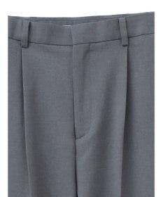 Green Parks きれいシルエットパンツ（ワイドストレート）