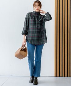 組曲 シアーツイルチェック ハイネックブラウス