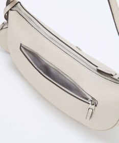 TOPKAPI 【Breath TOPKAPI】シュリンクレザー ハーフムーン ショルダーバッグ / チャーム付き