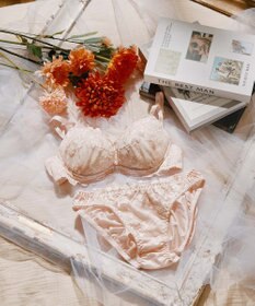 San-ai Resort（三愛水着楽園） 【WEB限定】【プチプラブラセット】純欲カラーヌーディーレーシーストリングブラ＆ショーツセット 【northerly】