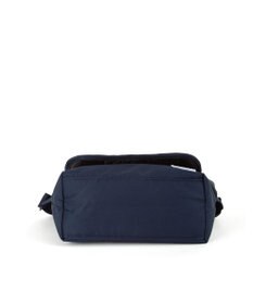 ACE BAGS & LUGGAGE Champion ルイジアナ フラップショルダーバッグ 66022