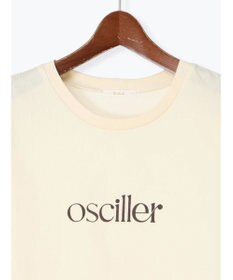 Te chichi フロッキープリントロゴTシャツ