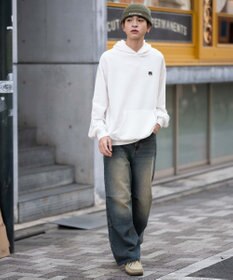 WEGO 【ユニセックス着用ITEM/SMLサイズ展開/裏起毛】ワンポイント刺繍プルパーカー