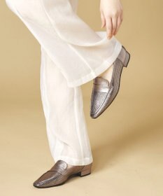 Dominic3 パンチング ソフトローファー