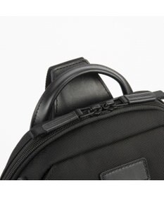 ZERO HALLIBURTON  ZLM ショルダーバッグ 7L 660g 81515