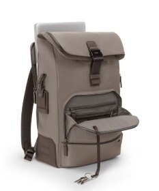 TUMI HARRISON 「オズボーン」ロール・トップ・バックパック