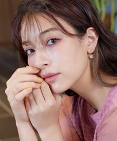 Tiaclasse 【金属アレルギー対応】フラワーキャッチピアス