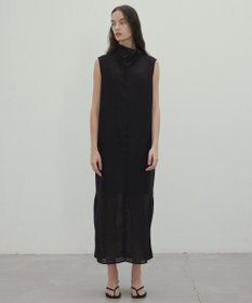 BEIGE， 【洗える・吸水速乾・防シワ・eclat 7・8月号掲載】LIATRIS / オフタートルノースリーブワンピース Black