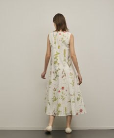 GRACE CONTINENTAL カットワークプリントワンピース