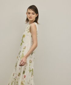 GRACE CONTINENTAL カットワークプリントワンピース
