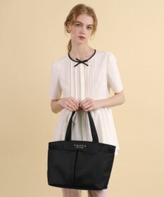 TOCCA 【WEB＆一部店舗限定】【A4サイズ対応・サスティナブル素材】T-INCONTRO TOTE L トートバッグ L