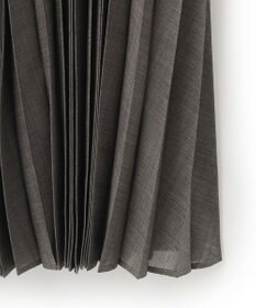 BEIGE， MOYE / プリーツスカート