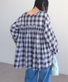 Green Parks 【しゃれシャツ】イージーケアＶネックチェックブラウス