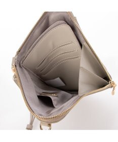 LA BAGAGERIE シープレザー　キルティングスマホショルダー