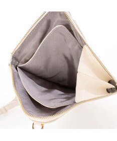 LA BAGAGERIE シープレザー　キルティングスマホショルダー