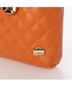 LA BAGAGERIE シープレザー　キルティングスマホショルダー